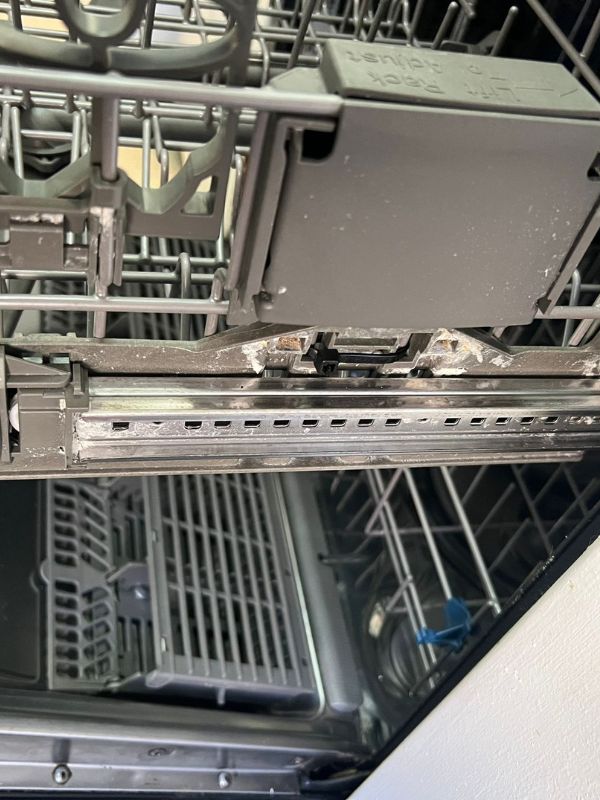 upper rack slider broken